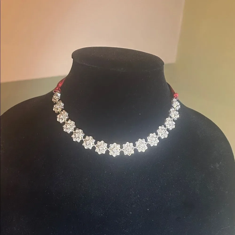 Vintage 90s Y2K Silver Rhinestone Floral Necklace Choker Elegant Statement